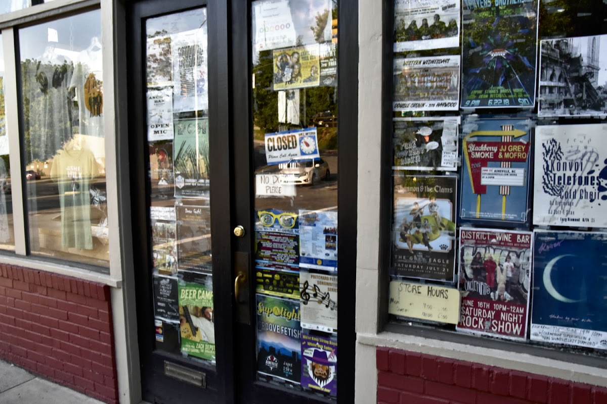 Voltage Records Hero Image #4