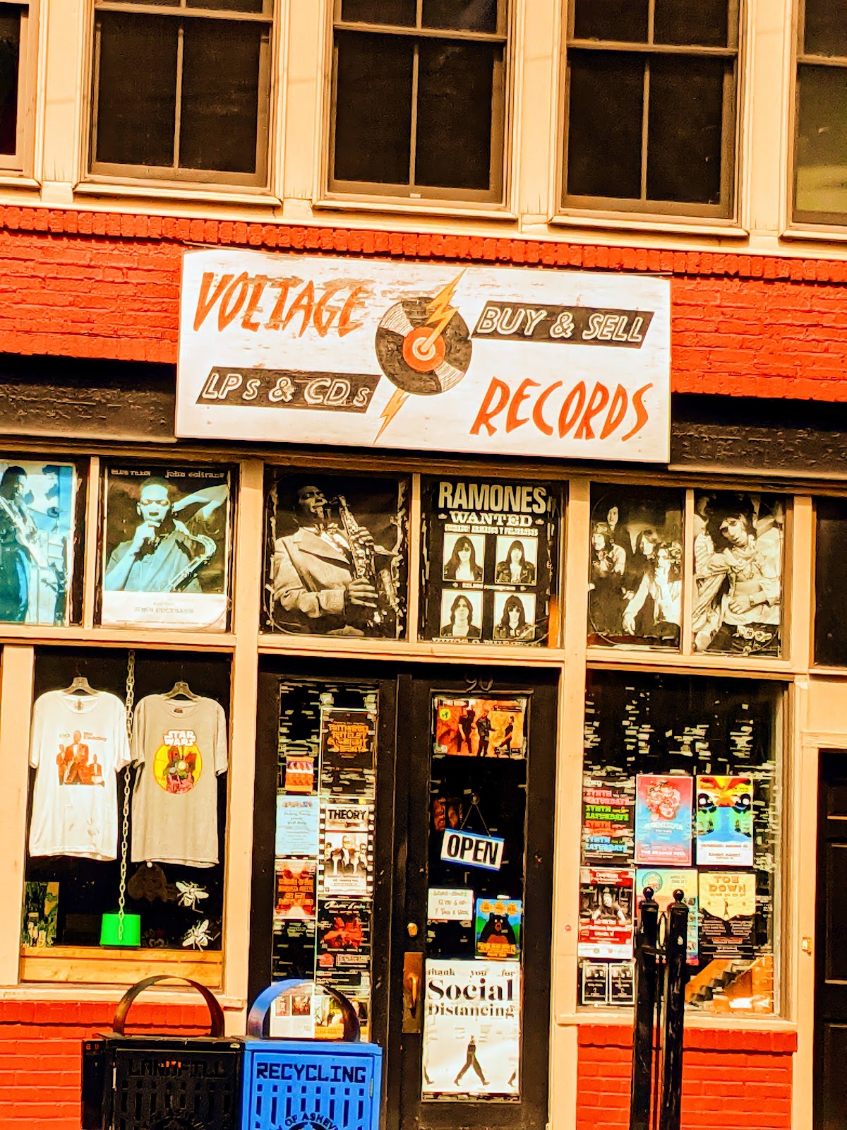 Voltage Records Hero Image #7